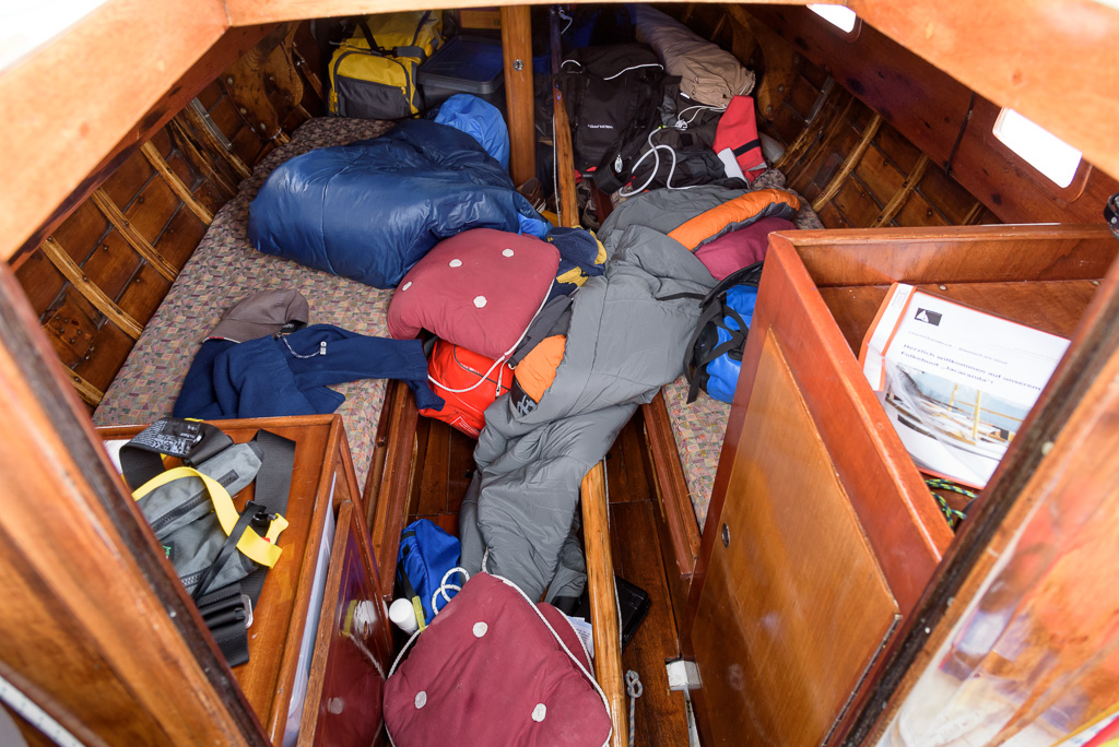Skippertraining bei heftigem Wind: keine Zeit für Fotos, aber durch Schräglage Chaos im Boot
